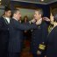 Condecoración al Vicealmirante Schwazenberg
