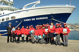 En el buque “Cabo de Hornos” se lanzó álbum educativo “Un gran viaje por el Océano” En el buque “Cabo de Hornos” se lanzó álbum educativo “Un gran viaje por el Océano”