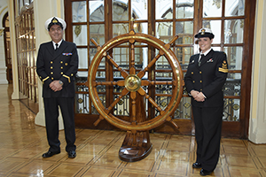 “Sailor of The Year” de la Armada Real de Nueva Zelanda intercambia experiencias con Gente de Mar de la Armada