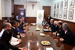 Facultad de Medicina de la Universidad Católica y la Armada firmaron convenio para prácticas clínicas