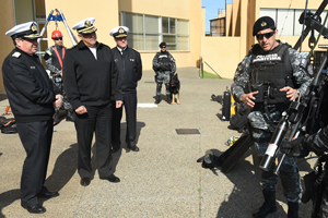Vicealmirante de la Marina de México realiza visita a reparticiones de la Armada