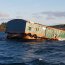  Autoridad Marítima fiscaliza reflotamiento de dos pontones en sector insular de Quemchi  