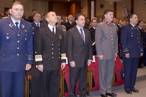 Ministro de Defensa inauguró Curso Conjunto en la Academia de Guerra Naval