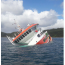  Armada realiza operativo tras hundimiento de buque con 200 toneladas de peces en la costa de la Isla de Chiloé  