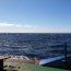 Armada participó en entrenamiento conjunto en el despliegue de barreras oceánicas en la bahia del Estrecho de Magallanes