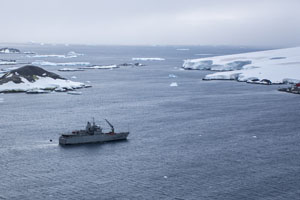 Buque “Aquiles” se encuentra realizando su 54° Expedición Científica Antártica
