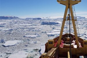 Rompehielo “Viel” apoyó a República Checa y Turquía durante comisión Antártica