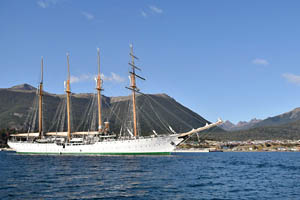 Tras ocho años el Buque Escuela "Esmeralda" volvió a Puerto Williams