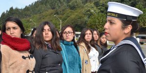 Mujeres ingresan por primera vez al Servicio Militar en la Armada