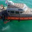 Mujer es rescatada con vida tras lanzarse al mar en Viña del Mar