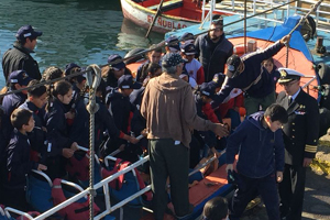 Más de 850 escolares recorrieron la bahía de Valparaíso y conocieron el quehacer de la Autoridad Marítima