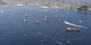 Armada celebra el Día de los Océanos con ejercicio de combate a la contaminación
