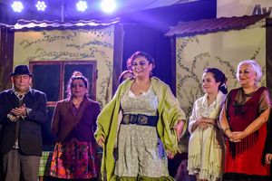 Grupo de Teatro de la Armada se presentó con “La Remolienda” en Concón