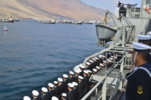 Cadetes de primer año de la Escuela Naval realizan su primer embarco a bordo del Buque "Aquiles"