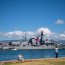 Unidad de la Armada ingresando a Hawaii