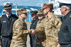 Comandante General del Cuerpo de Infantería de Marina visitó la Escuela de Grumetes