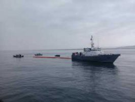 Armada de Chile y Marina de Guerra del Perú efectúan ejercicio conjunto para enfrentar emergencia ambiental