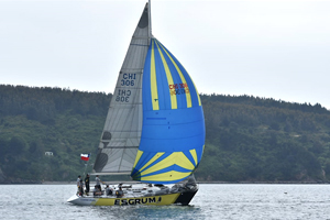 En la bahía de Talcahuano se desarrolla la Regata "150 años Escuela de Grumetes"