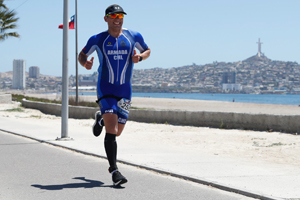 Equipo seleccionado de Triatlón de la Armada destacó en el Ironman 70.3 Coquimbo