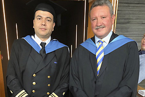 Marinos se destacan en Ceremonia de Egreso de la Universidad Marítima Mundial año 2018