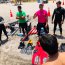 Nadadores de rescate de la Cuarta Zona Naval capacitan a salvavidas de Iquique