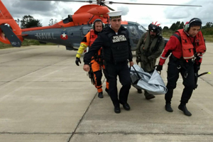 Armada realizó un amplio despliegue en rescate de cuerpo de deportista en río de Ancud