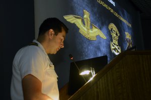 Testimonios y vivencias marcaron seminario organizado por Comandos Infantes de Marina