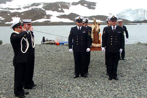 Virgen Peregrina visitó la Base Naval Antártica Arturo Prat