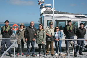 Con apoyo de la Armada llega operativo social hasta isla Capera en Puerto Montt