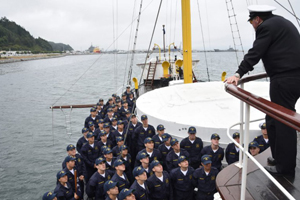 Batallón de Reclutas de la Escuela Naval inicia primera Campaña Náutica en Talcahuano