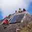Patrullero Isaza apoya trabajos de instalación de equipos de la Red Sismológica Nacional (RSN) en isla Cook.