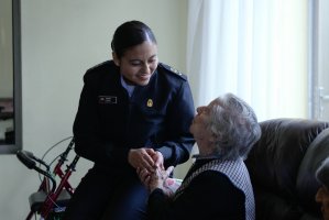 Dotaciones de la Escuadra Nacional realizaron operativo cívico en hogar Santa Teresa de Calcuta de Talcahuano