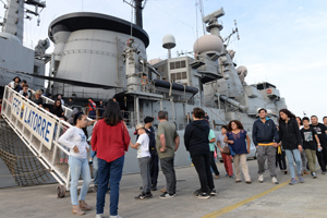 Más de 5.000 visitantes conocieron los buques de nuestra Escuadra en su visita a Talcahuano