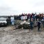 Más de 150 niños limpiaron la playa en Caleta Yaldad