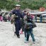 Más de 150 niños limpiaron la playa en Caleta Yaldad