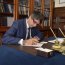 Ministro de Ciencia, Tecnología, Conocimiento e Innovación visitó el SHOA