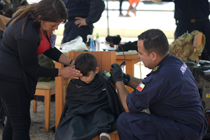 Fragata Lynch efectuó operativo cívico en Caleta Pisagua