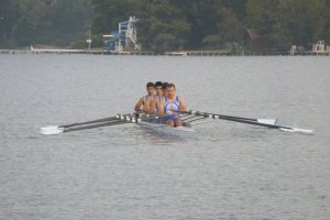 Seleccionado de Remo de la Escuela Naval participó en regata "Glorias Navales"