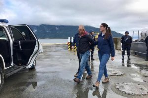 Armada brindó seguridad y apoyo a procedimiento de la PDI por traslado de imputado por abuso sexual en Aysén