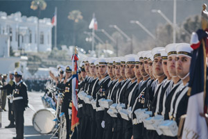 Escuela de Grumetes rindió homenaje a los Héroes de Iquique y Punta Gruesa
