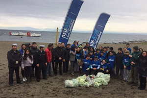 Armada apoyó jornada de limpieza de playas en cuenca del lago Llanquihue
