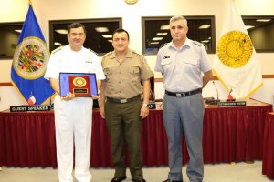 Almirante Muñoz expuso sobre el Cambio Climático en Washington