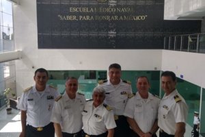 Comodoro Lerdón visitó la Universidad Naval de México
