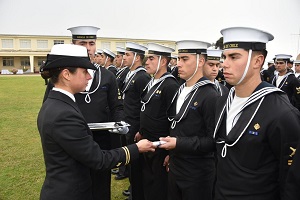 Cursos de Sanidad Naval y Especialidad Complementada Litoral egresaron de la Apolinav