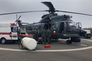 Helicóptero de la Armada se prepara para realiza aeroevacuación desde Juan Fernández