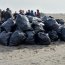 2 toneladas de basura retiró personal de la Capitanía de Puerto de Lirquén en limpieza de playas
