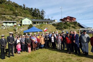 Armada conmemoró en Manquemapu 54 años del naufragio de la Escampavía "Janequeo"