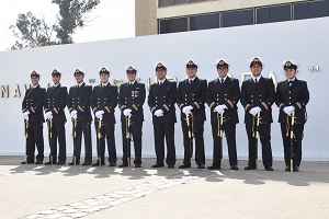 Escuela Naval graduó una nueva promoción de Oficiales de los Servicios Escuela Naval graduó una nueva promoción de Oficiales de los Servicios