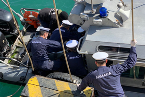 Amplio despliegue de medios navales recuperó cuerpos de accidentados en sector de Ritoque