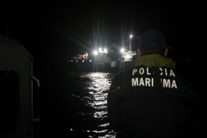 Capitanía de Puerto de Hanga Roa realizó evacuación médica de tripulante indonesio